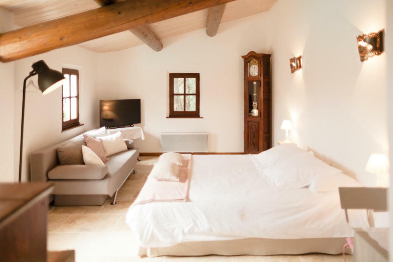 Provence Dodo Bed and Breakfast Villeneuve  Buitenkant foto