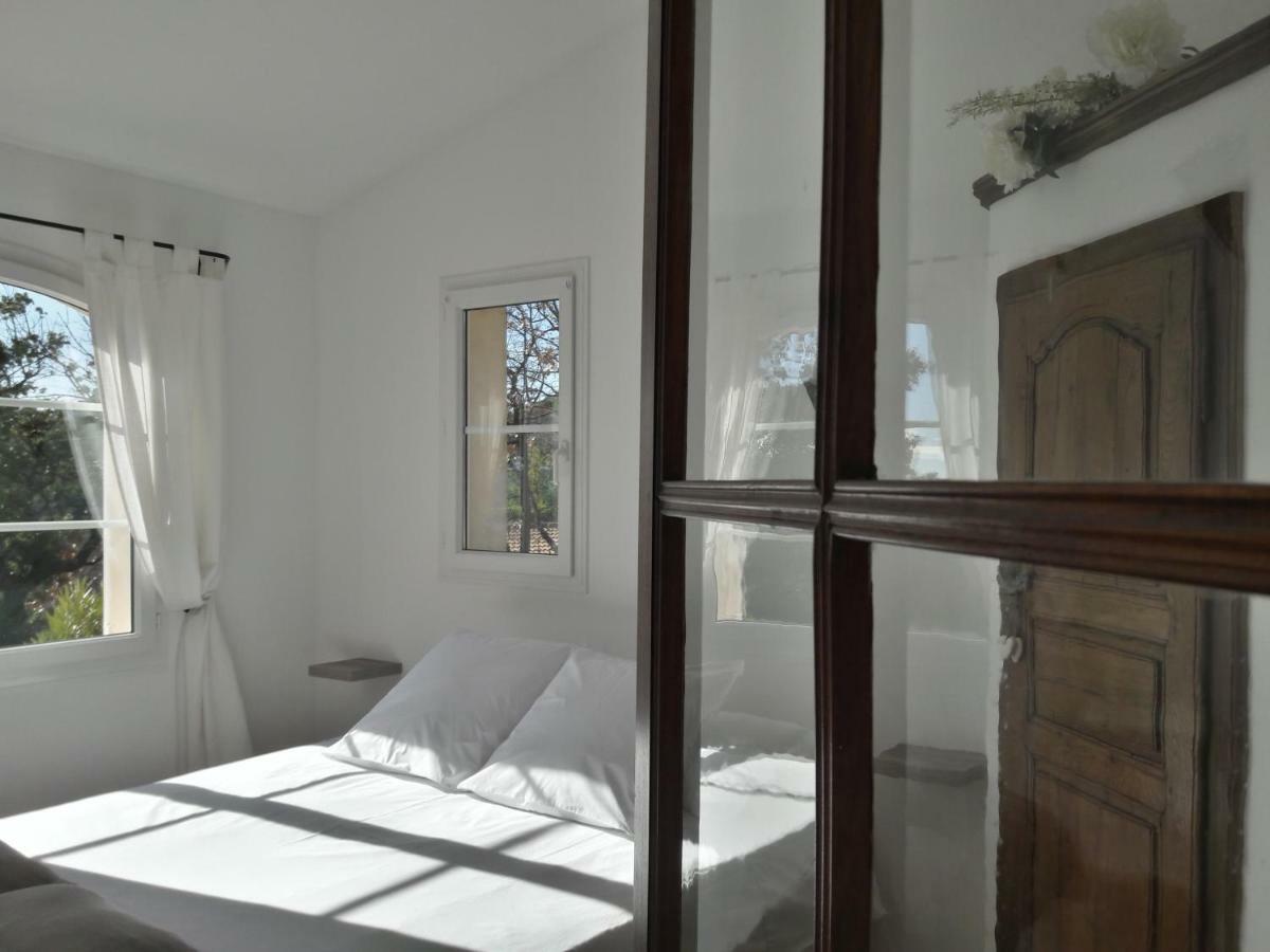 Provence Dodo Bed and Breakfast Villeneuve  Buitenkant foto