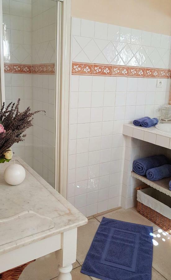 Provence Dodo Bed and Breakfast Villeneuve  Buitenkant foto